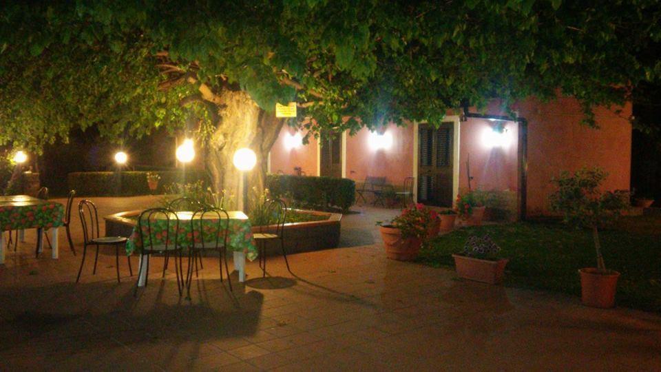 Agriturismo Il Pozzo Antico Mascali Exterior photo