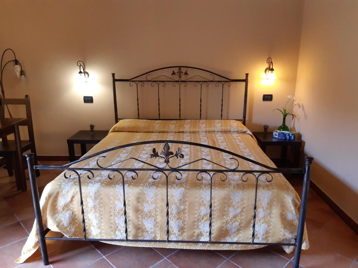 Agriturismo Il Pozzo Antico Mascali Exterior photo